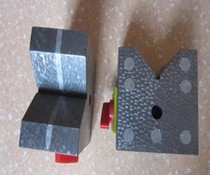 Magnetic V-shaped frame available in stock cast iron magnetic V-shaped frame steel V-shaped frame precision magnetic V-shaped iron V-shaped block