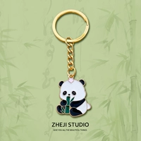 Розовый цветок есть бамбуковая панда