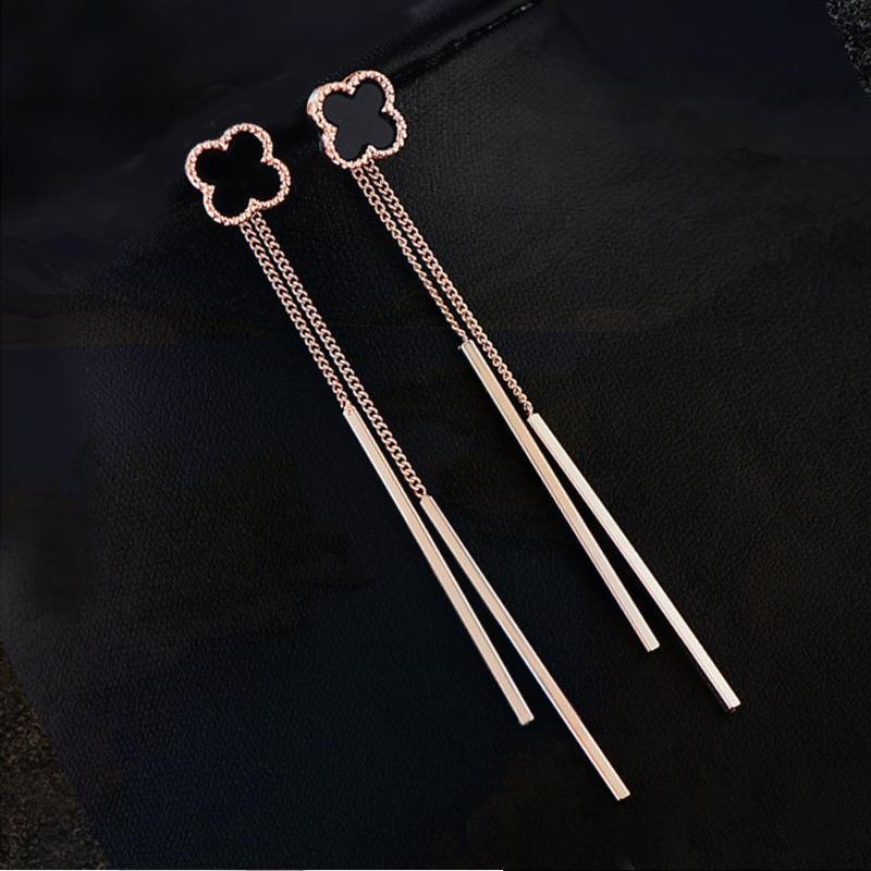 South Korean four-leaf straw earrings Long version 925 pure silver anti-allergenic flow Sutemperamental ear pin with thin ear clip without ear-hole female