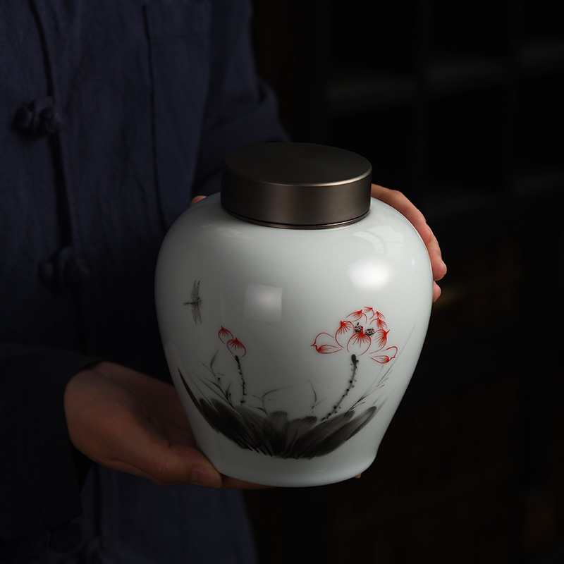 Jingdezhen pure hand-painted lotus tea pot aluminum lid ceramic sealed tea warehouse tea gift box Pu'er storage jar