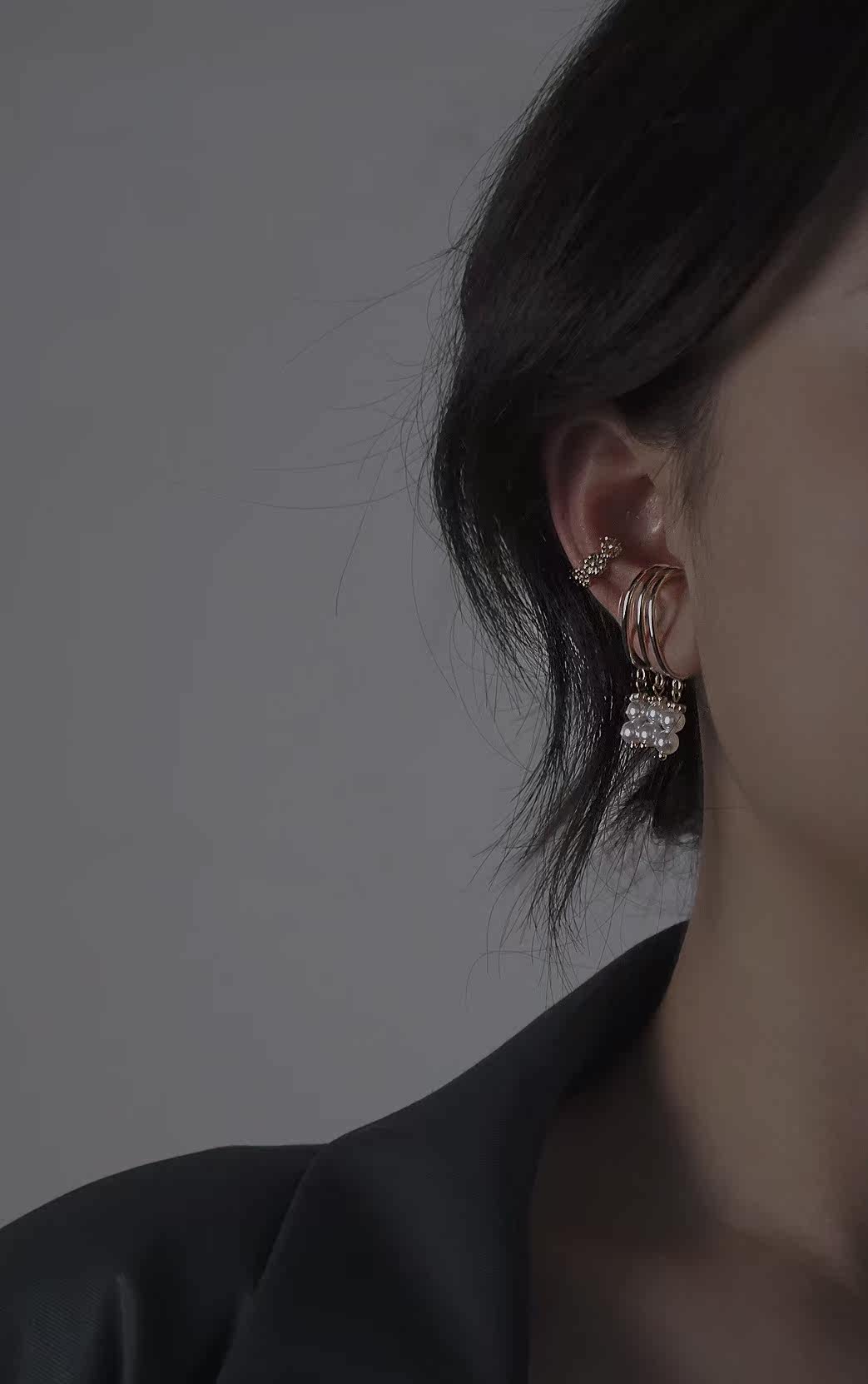 (Lazy to get makeup late) Retro ear clips without ear holes ins pearl water droplets niche design temperament ear hanging French