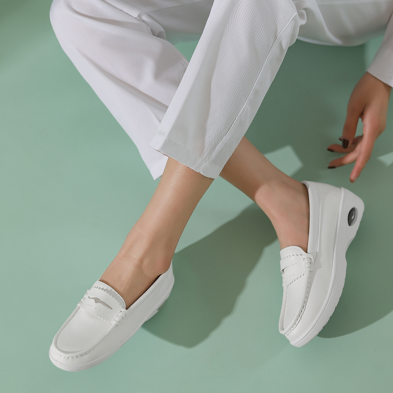 Nurse shoes in summer soft sole breathable sandals in 2023 Spring and Autumn medical shoes white increase without stinking foot shoes