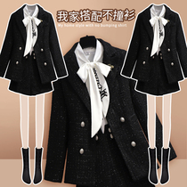 Suit suit womens autumn 2021 new Korean version of fried street net red small suit top black high-end jacket