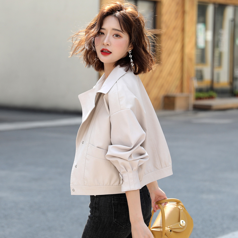 White leather jacket women's short spring 2021 spring and autumn Joker Korean version of loose short small leather jacket