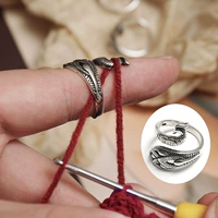 Игла крючков с линейным артефактом [регулируемым под -кодом]