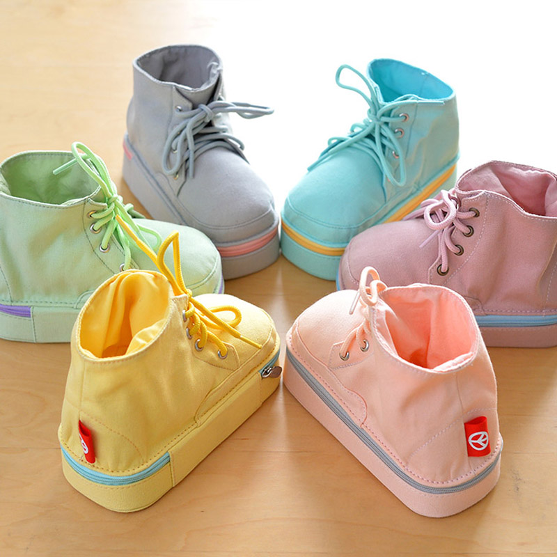 Creative Shoes Pen Box Female Elementary Students Multifunction Pen Holder pen box Men's personality Blame Martin Boots Pencil Case Kindergarten Desktop Pen Holder Ins Tide Cute Teenage Girl Heart Shake Timband Red Stationery