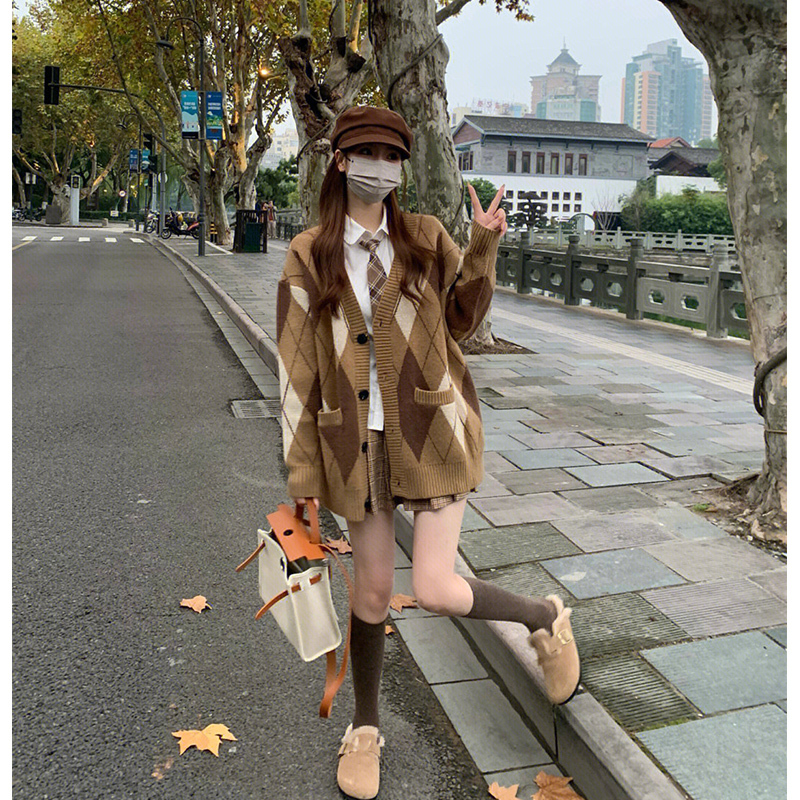 Korean Style Fashionable Diamond-Patterned Knit Cardigan for Women, New Winter Style, Lazy Style, Versatile Top, Trendy Jacket