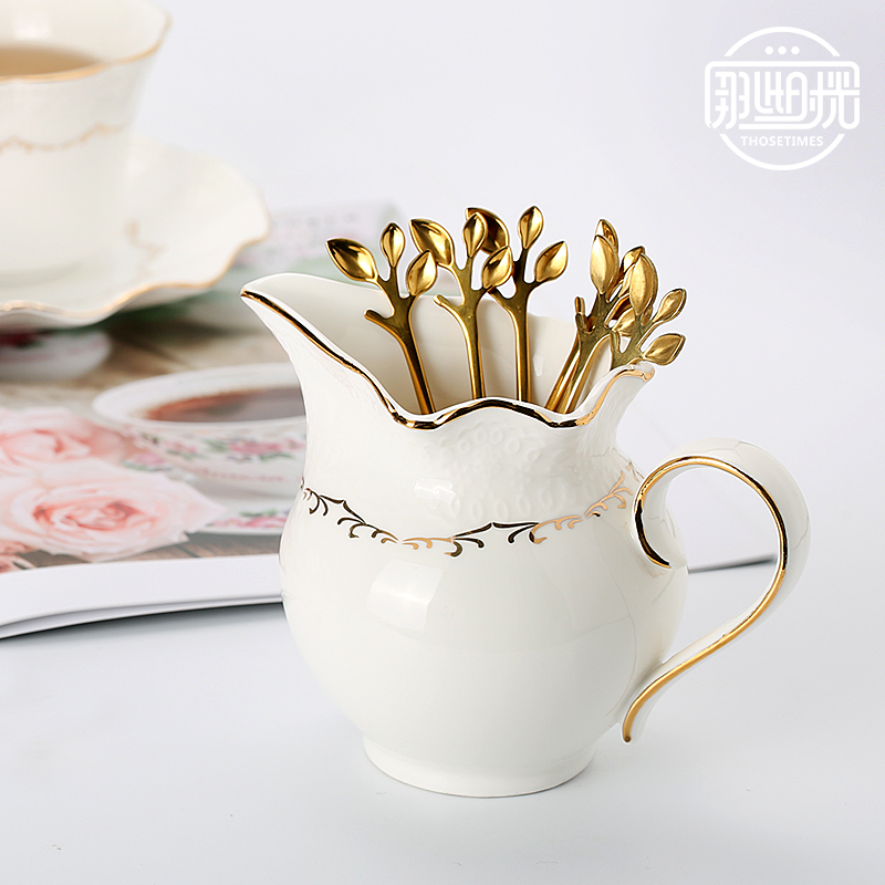 Eurostyle light and luxurious ceramic milk jug Milk Tank Stainless Steel Fruit Fork Stir Spoon Fruit Fork Suit Gold Leaf Fork Spoon