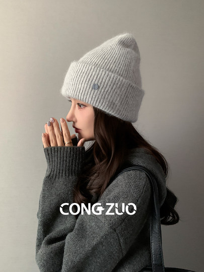 High-density knitted hat for women in winter woolen warm ear protection hat showing face small wool cold hat exquisite thickened toe cap