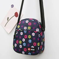 Красочный цветок