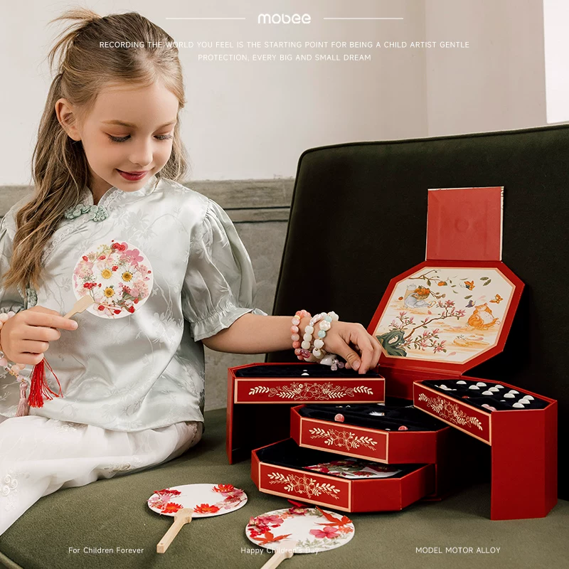 mobee Gift box with beads, toy, DIY