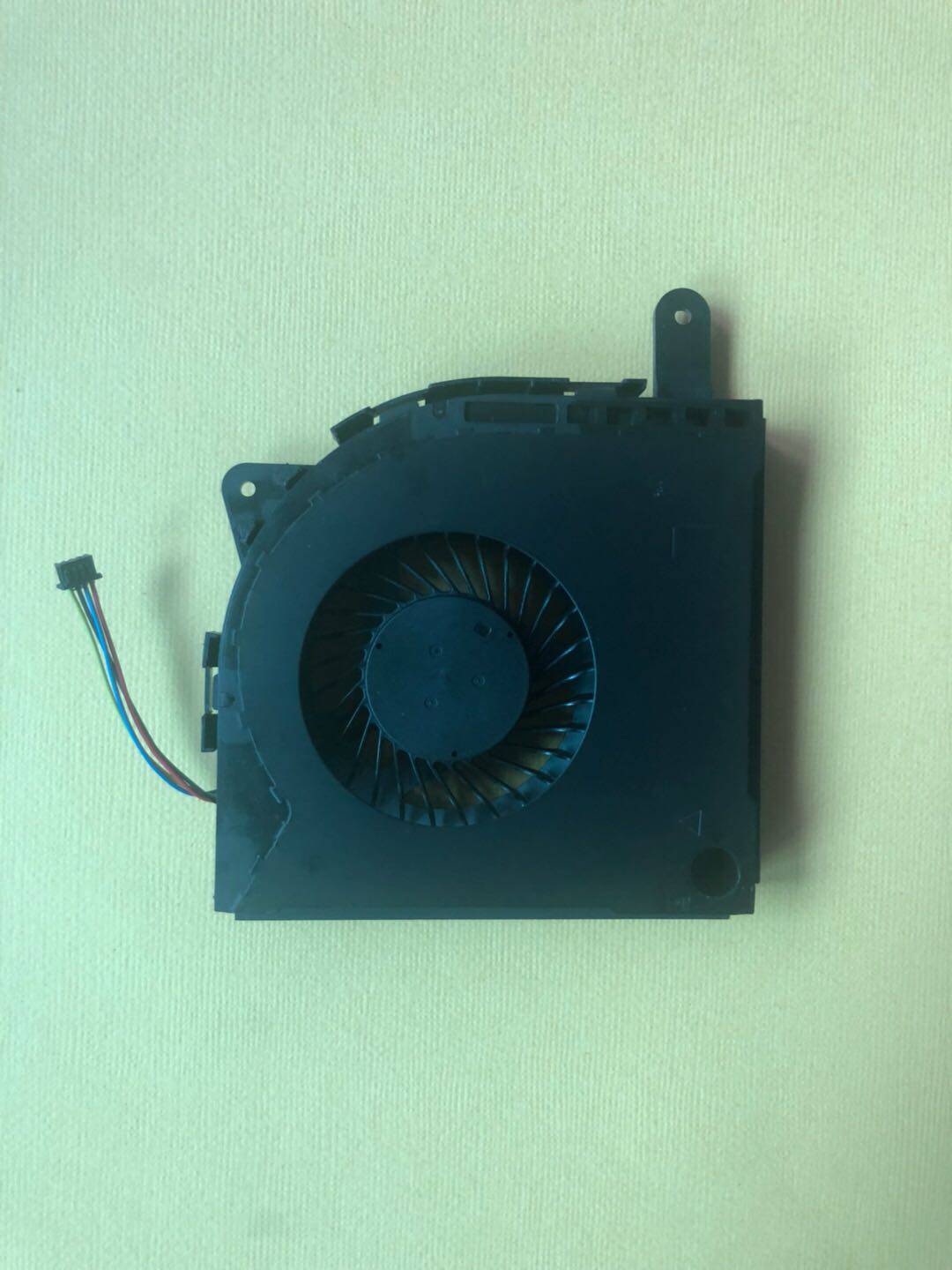 Suitable for the new ASUS ASUS G753 G703 GL703GI VI GS Gun God PLUS Super God 2 fan