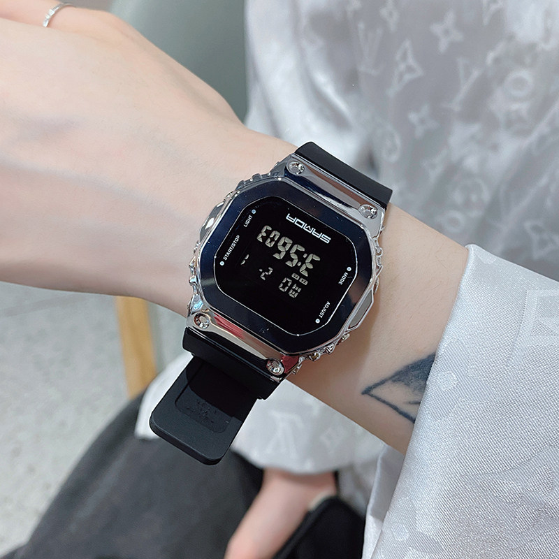 Sports electronic watch women's high-end sense niche design middle and high school students couple square men's trend waterproof