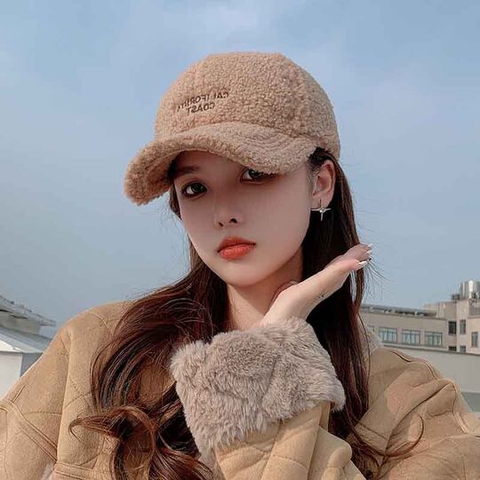 Mqvq Lamb Wool Duckbill Cap for Women, Winter 2026, Korean Style, Large Head Circumference, Thickened, Warm, Lettered Plush Baseball Cap