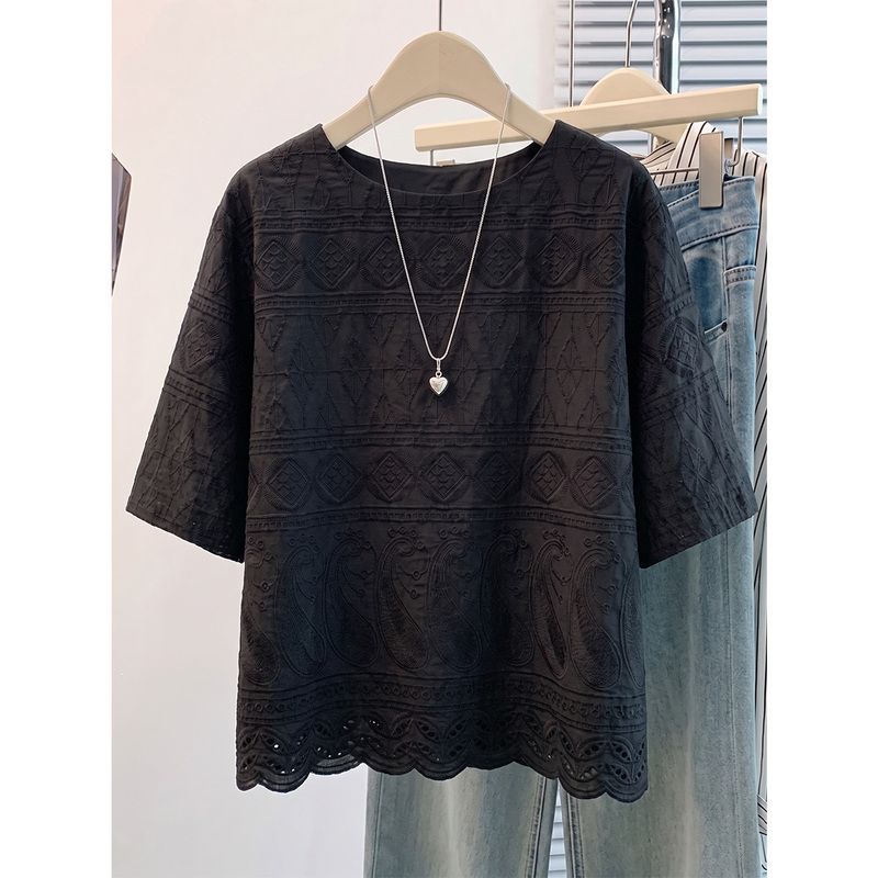French-Style Black Lace Embroidered Hollow-Out Short-Sleeve T-Shirt for Women, 2026 Summer, Plus Size, Slimming, Age-Reducing, Stylish Top