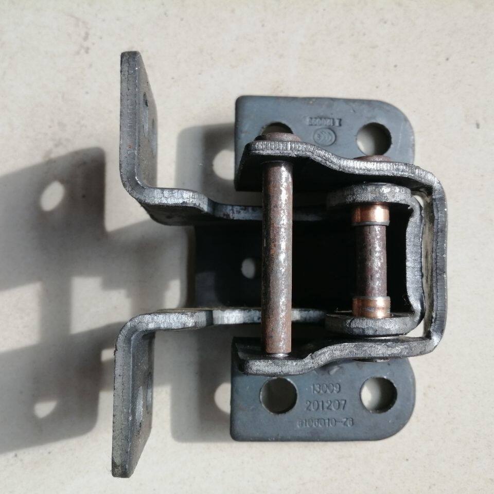 Wuzheng original accessories UFO Aochi car truck accessories 2000 1800V3D3X2X3 door hinge