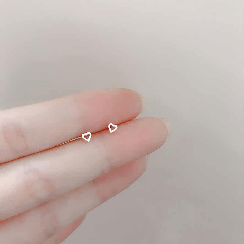 Korean love small ear acupuncture female sterling silver 925 delicate and small 2021 new trendy ear piercing non-allergic earrings