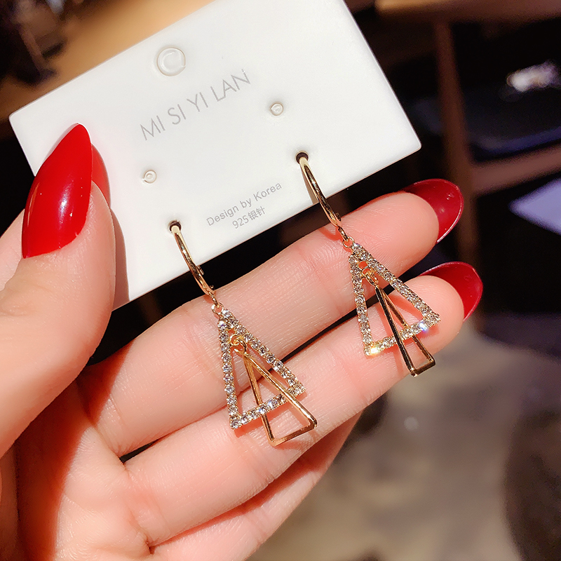 Korean niche design sense full of diamond triangle earrings temperament fashion all-match earhook earrings earrings female silver needle earrings earrings