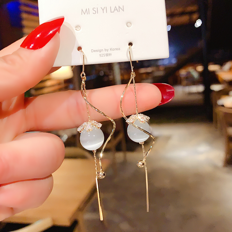 2022 new trendy super fairy tassel earrings long version of the face thin earrings temperament net red opal earrings female