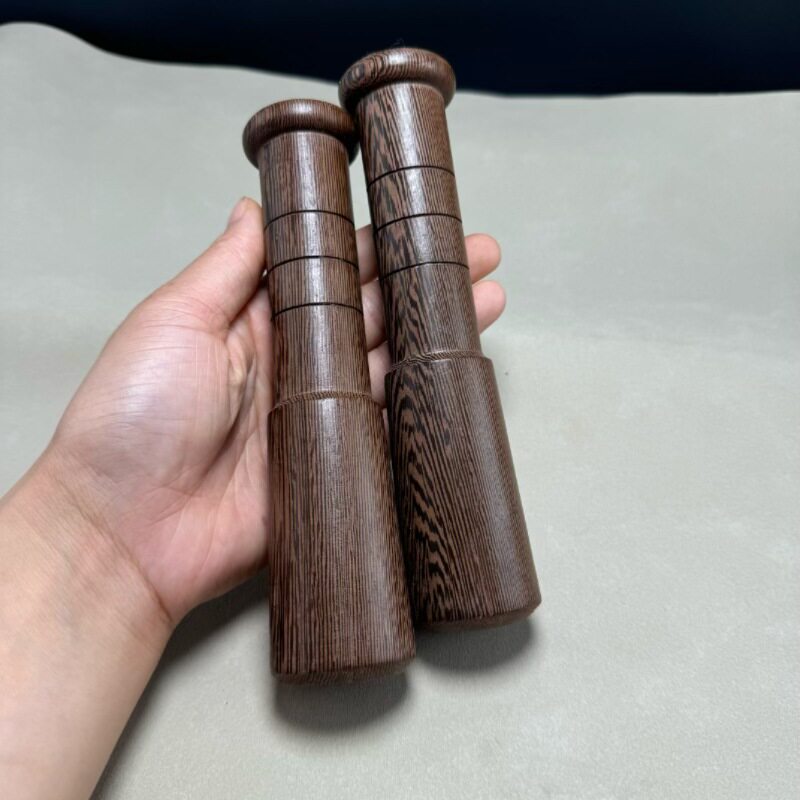 Молоток с деревянной ручкой 鸡翅木压蒜器捣蒜锤子家用蒜杆子捣蒜棍木质蒜锤子
