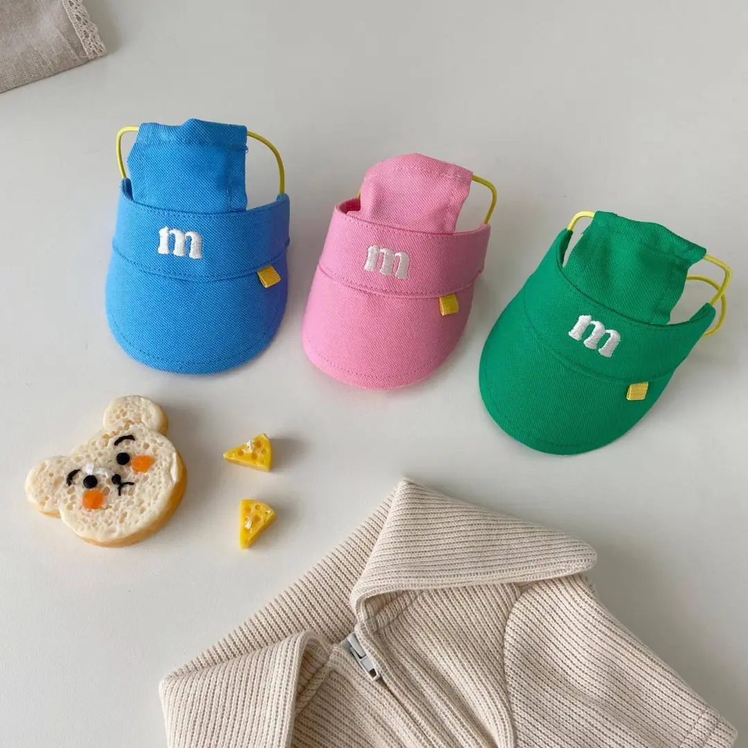 耳が開いた犬用サンハット ペットテディビションサンハット ネットレッド刺繍 子犬用野球帽 猫用帽子