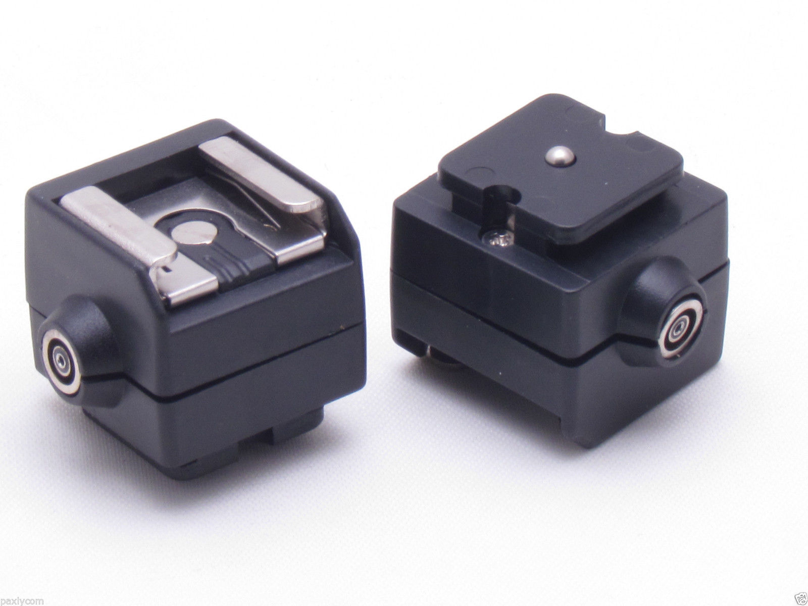 Seagull SC-2 hot shoe digital camera adapter with PC port to connect two flash hot shoe converters