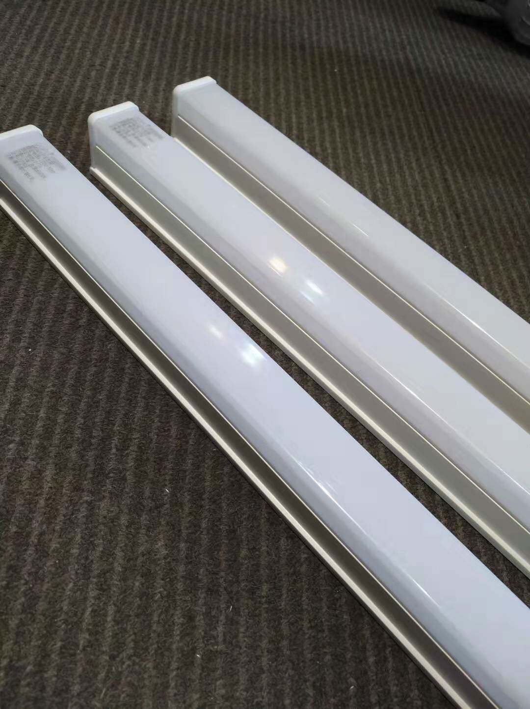 T8LED integrated fluorescent lamp 12W length 60cm 24W length 120cm t8 fluorescent lamp with light source set