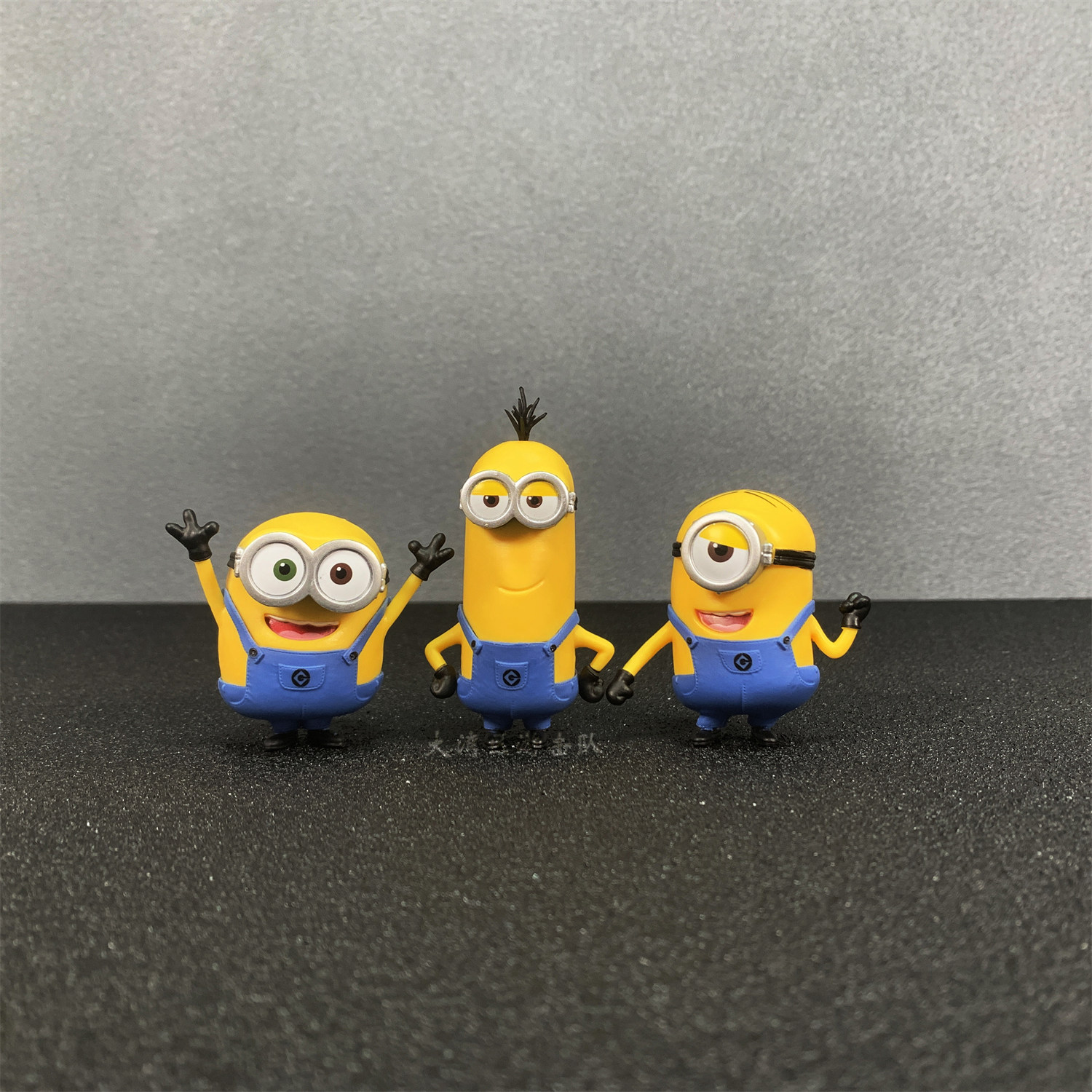 正版环球影视小黄人手办，百元级收藏神器真香_手办_淘宝游戏网, image size:1500x1500