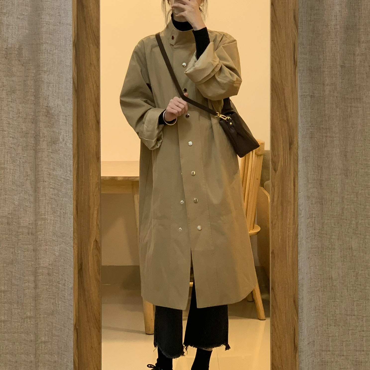 Windbreaker jacket women are popular this year in the spring and autumn of 2022 new small chic design sense coat mid-length