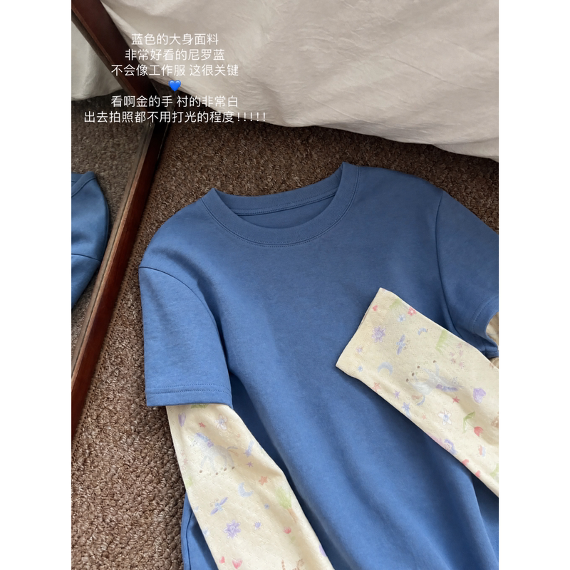 Blue and White Contrasting Dopamine Round-Neck Long-Sleeve Fake Two-Piece T-Shirt for Women, Early Autumn New Korean Style Niche Slimming Top Blue and White Contrasting Dopamine Round-Neck Long-Sleeve Fake Two-Piece T-Shirt for Women, Early Autumn New Korean Style Niche Slimming Top