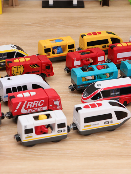 火车轨道玩具木质电动遥控小火车头玩具兼容米兔BRIO木制轨道