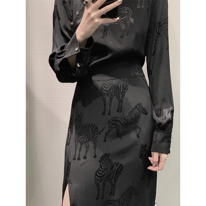 European station 2022 Spring new retro Chinese side open fork collection waist lacing with slim black dark tattoo dress