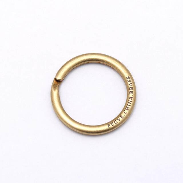 Handmade Chamfered and Polished Curved Pure Copper Key Ring with Vintage Finish, Brass Keychain, Retro Creative Design