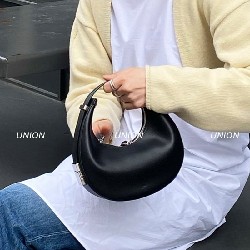 Union Officially Authorized Osoi 24 Autumn and Winter Crescent Bag