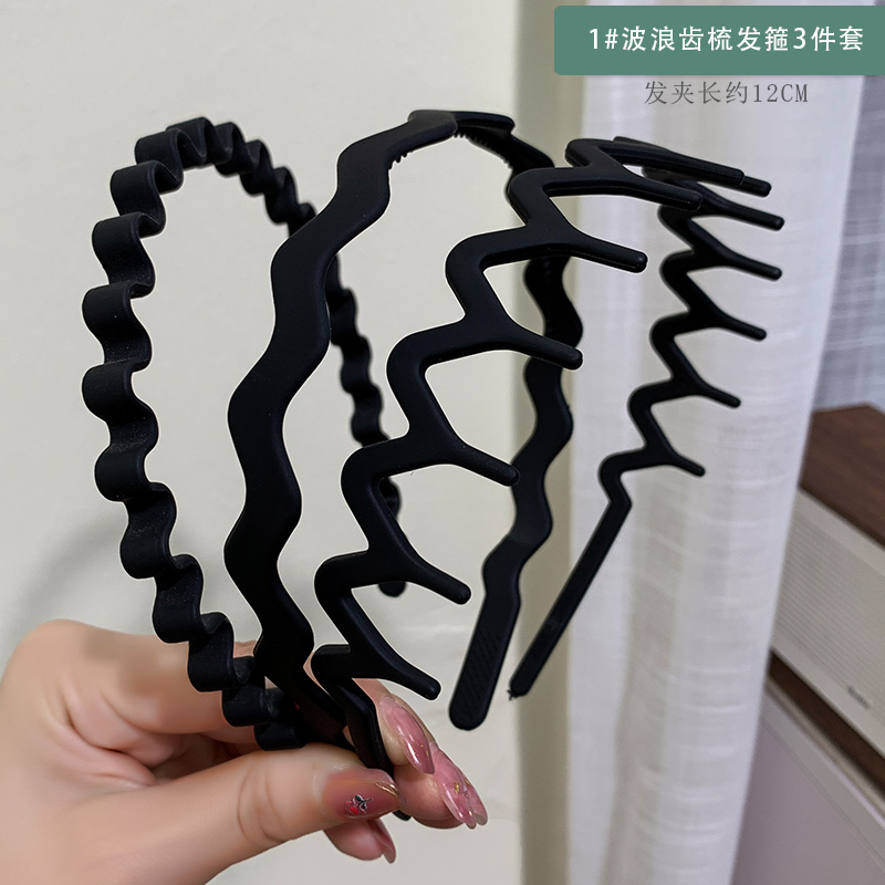 images 4:Smolted black hair hoop In summer, wear a hair card and shredded hair to organize the artifact with tooth pressing hair and decorate the face hoop