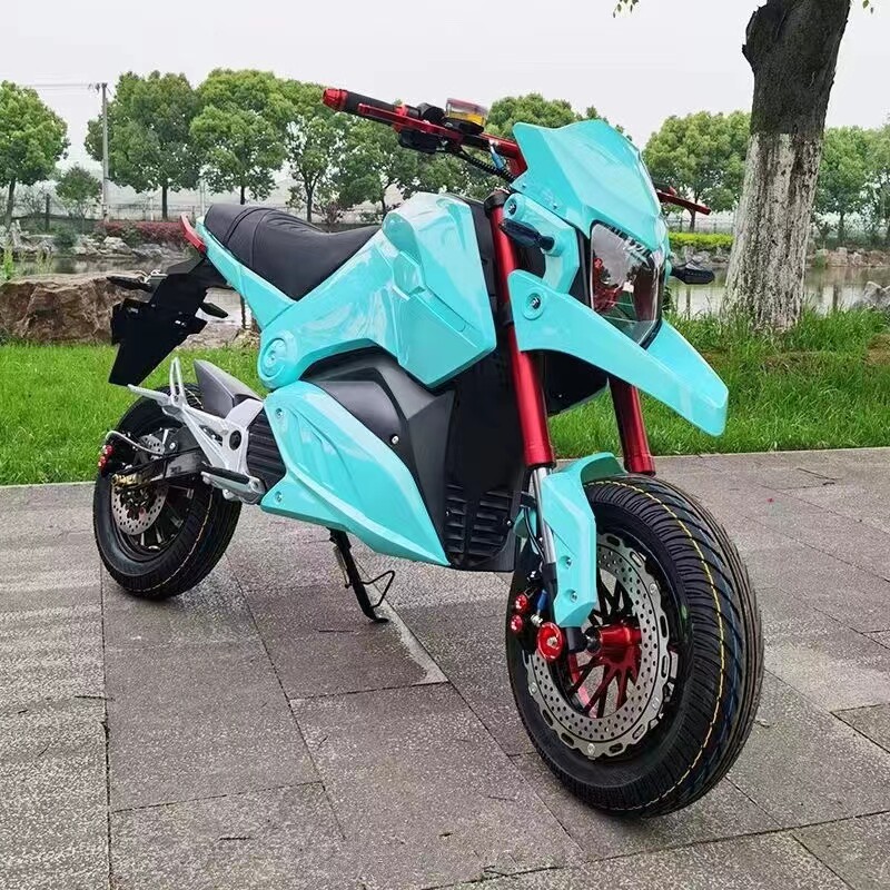 如何选择适合长途出行的电动摩托车？新款Z6跑车值得关注