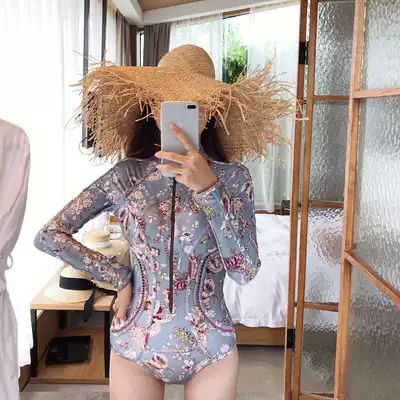 High-end European swimsuit female classical print long-sleeved sun-proof diving suit slim slim resort hot spring swimsuit