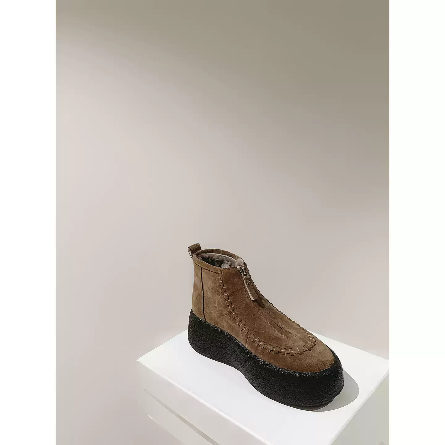 Snow boots, Australian lambskin