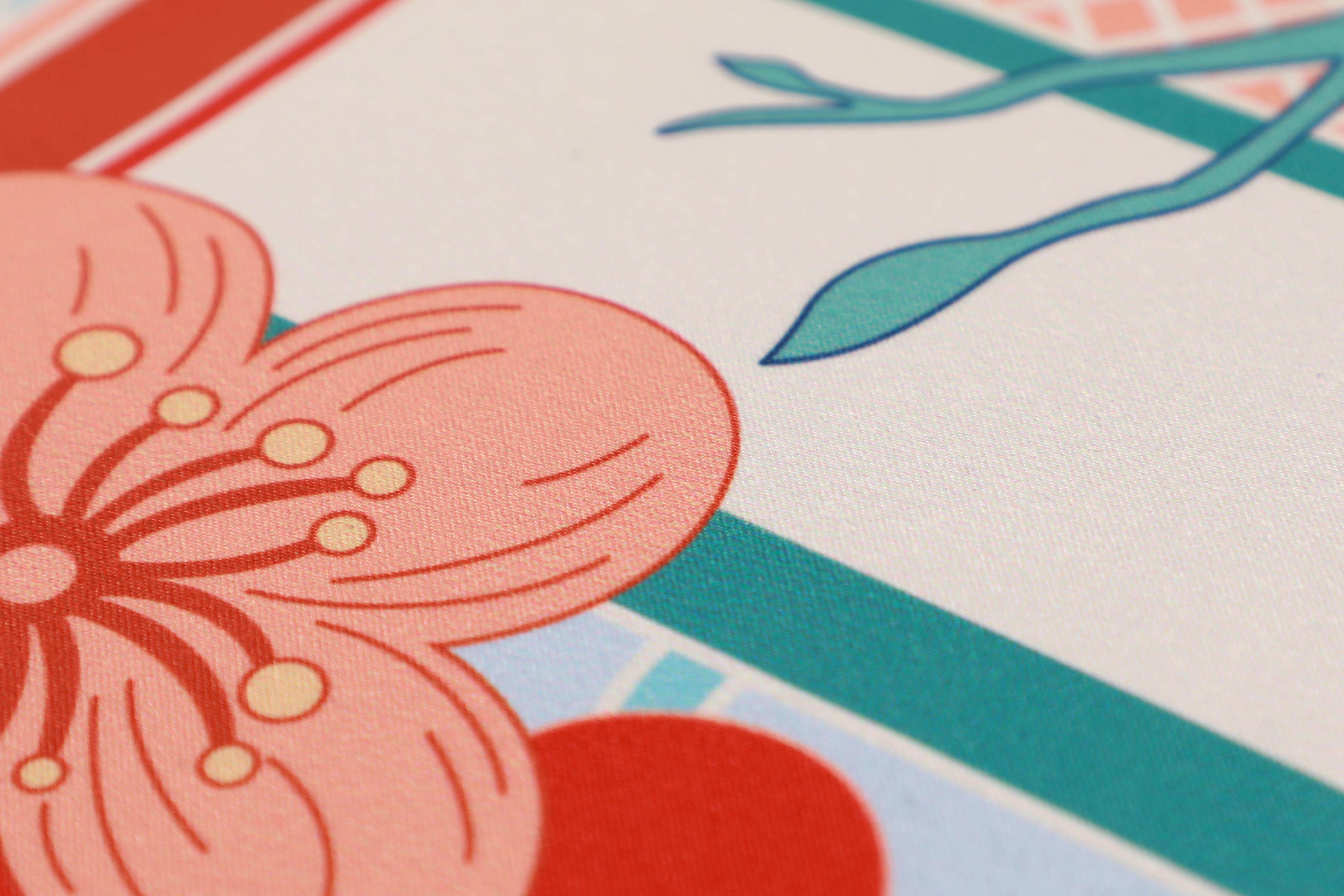 Single culture and creation of the mandarin drama silk scarf