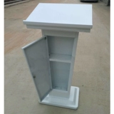 Ресторанная и гостиничная индустрия зарегистрированная станция приветствуйте речи на открытом воздухе.