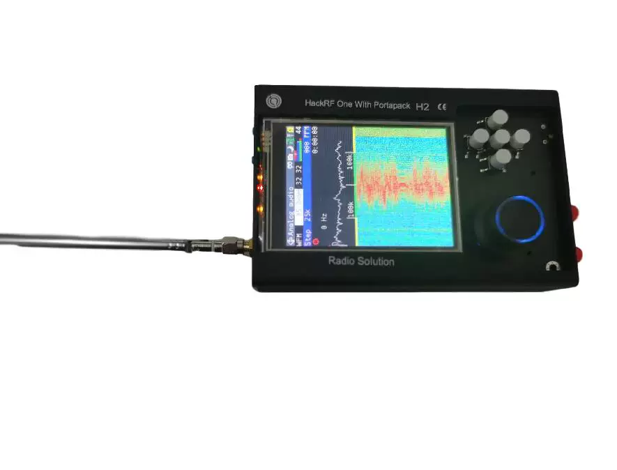H2 Portapack предназначен для hackrf One для управления радиопередающим устройством полного цикла 1МГц-6ГГц