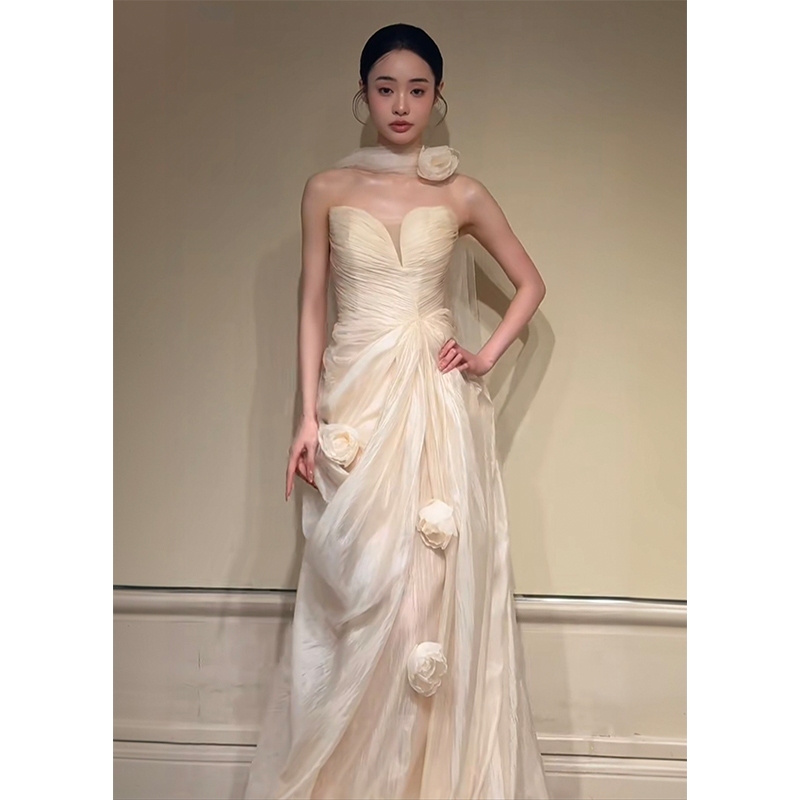 French-Style Strapless Ultra-Fairy Robe Dress 2026 New Model, Forest-Style Light Luxury Niche Engagement Welcome Dress with an Elegant Exit Look French-Style Strapless Ultra-Fairy Robe Dress 2026 New Model, Forest-Style Light Luxury Niche Engagement Welcome Dress with an Elegant Exit Look