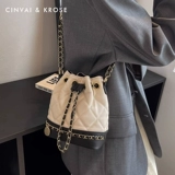 Сумка через плечо, сумка на одно плечо, в стиле Шанель, из натуральной кожи