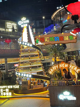 Internet celebrity customized bar indoor and outdoor red beer bottle Christmas tree iron art luminous decoration hotel shopping mall display props