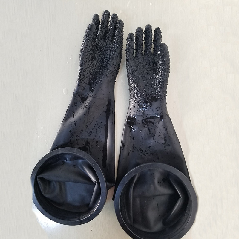 The new special sandblasting gloves are thickened and wearresistant