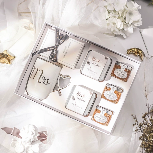 Свадьба гладкие девушки мисс девочки брак брак конфеты творческий кубок столица трудоустройство Практическая подружка невесты сестры медовая подарочная коробка