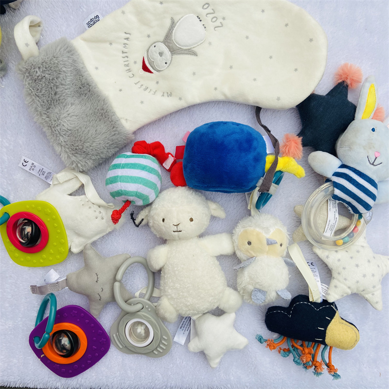 Clear Cabin British Aristocratic Baby Baby Multifunction Puzzle Car Pendant Bed Hang Small Pendant Rocking Bell Appeasement Pull Shock Toy