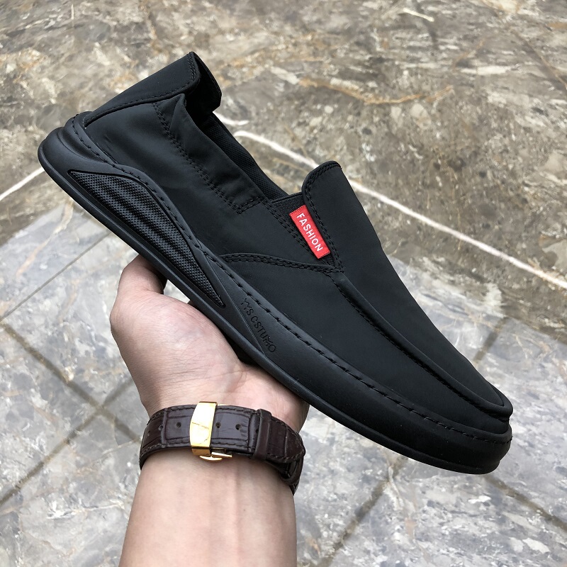 Summer Breathable Ice Silk Cloth Shoes for Men, Slip-On Lazy Driving Shoes, Soft Sole, Lightweight Black Driving Shoes for Men, Casual Shoes Summer Breathable Ice Silk Cloth Shoes for Men, Slip-On Lazy Driving Shoes, Soft Sole, Lightweight Black Driving Shoes for Men, Casual Shoes