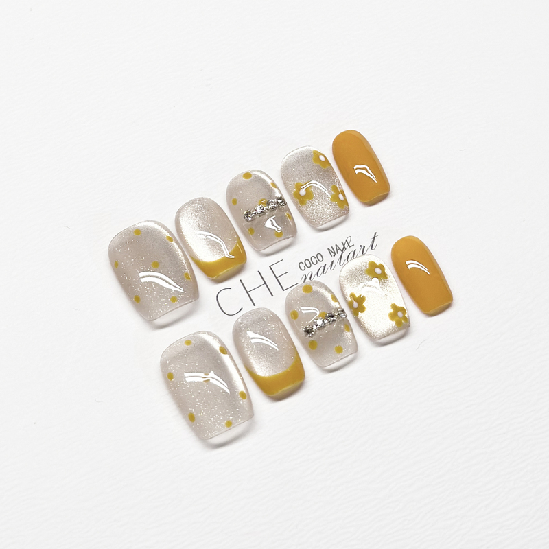 2026 New Handmade Manicure Wearable Nails Summer Small Floral Cat Eye French Style Cute Daily High-End Feel Brightening 893