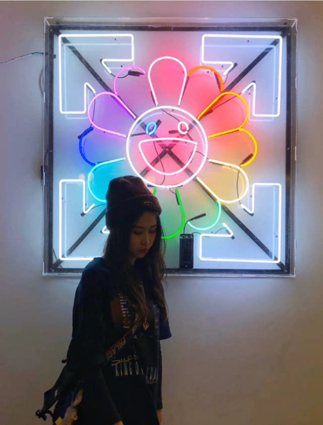 Trendy same-style sunflower decorative lamp tube Neon Off OwX Sunflower Lamp Hip-hop Wall Customisation